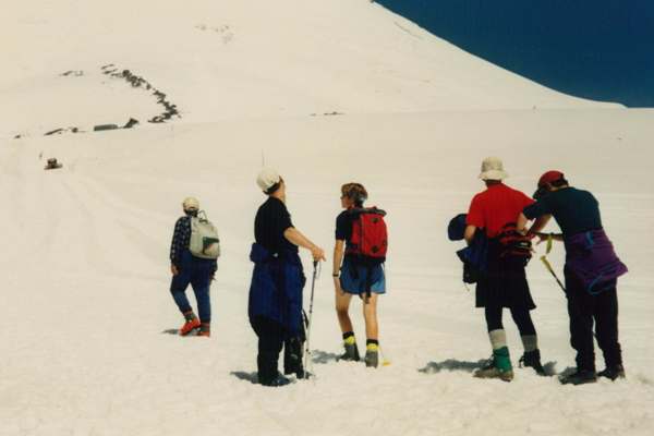 Walking above the snowline on Mt Elbrus-line 